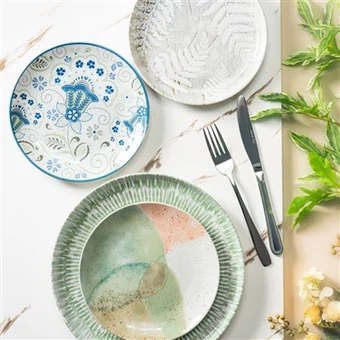 Conjunto de louças com impressão digital 3D de arte geométrica